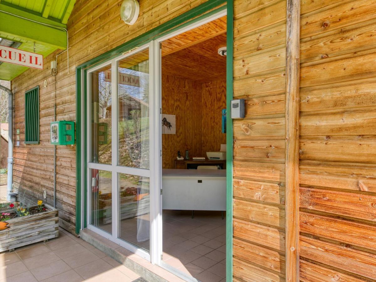 Vacanceole - Les Chalets De La Chazotte Saint-Jacques-dʼAmbur Buitenkant foto